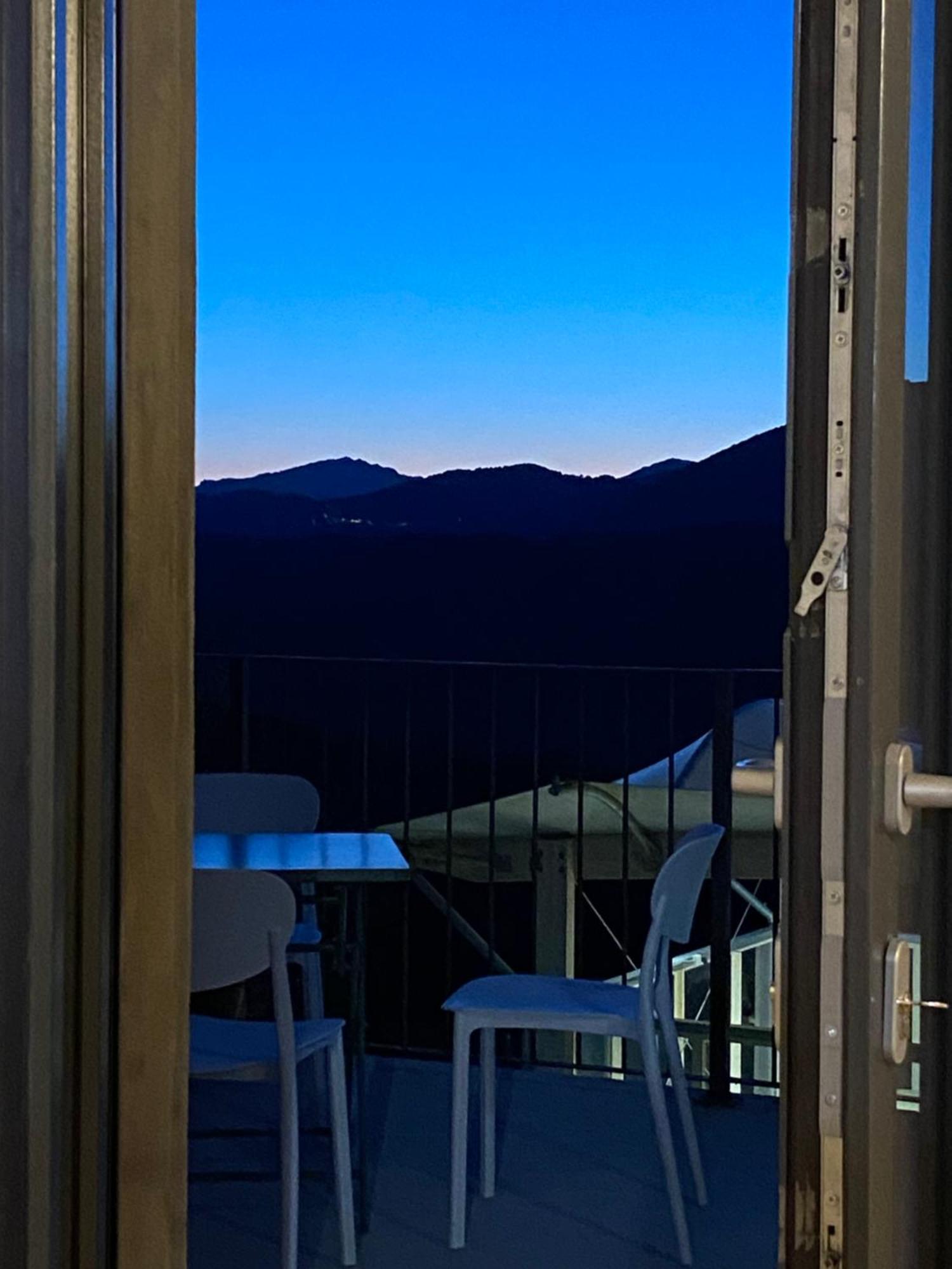 Appartement Tres Beau Avec Terrasse Zonza