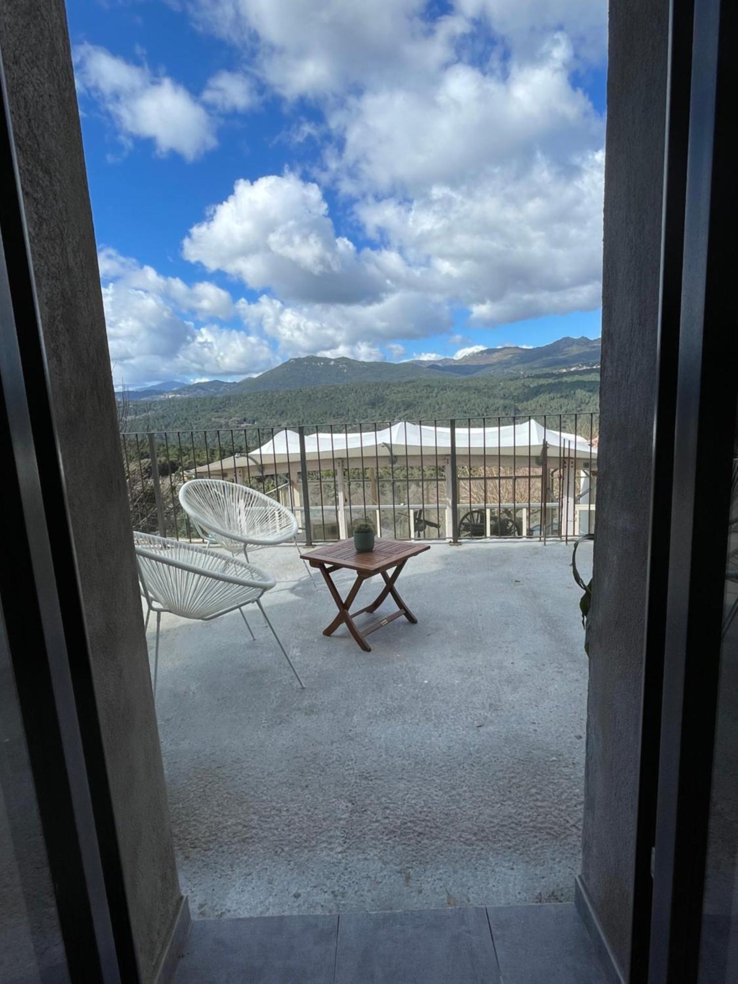 Tres Beau Avec Terrasse
